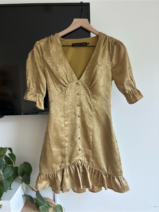 House of Harlow 1960 Dresses & Skirts - REVOLVE Shiona Mini Dress in Bronze
HOUSE OF HARLOW 1960